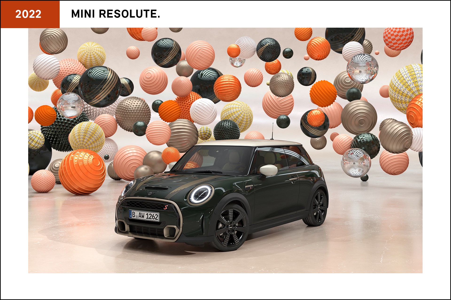 MINI Resolute Edition, de 2022 na cor Black Pearl Light Chequered e com o tejadilho branco.